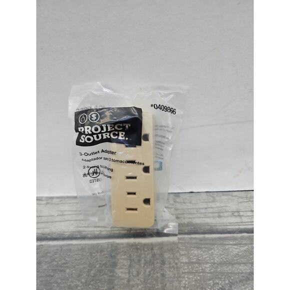 Lot of 4 Project Source 3-Outlet Adapters • 2-Prong to 3-Prong (#0409866) [148] - Picture 4 of 11